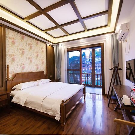 Fenghuang Slowly Time Inn Exterior photo
