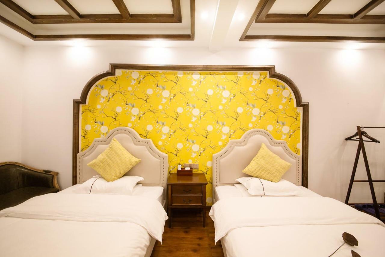Fenghuang Slowly Time Inn Exterior photo